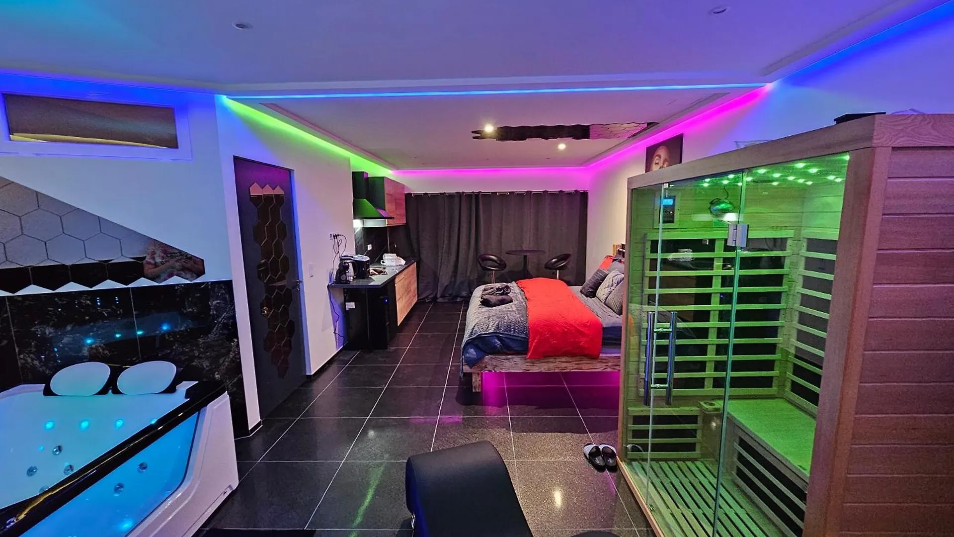Magnifique Suite Spa Luxembourg Differdange 0*,  Luxemburg